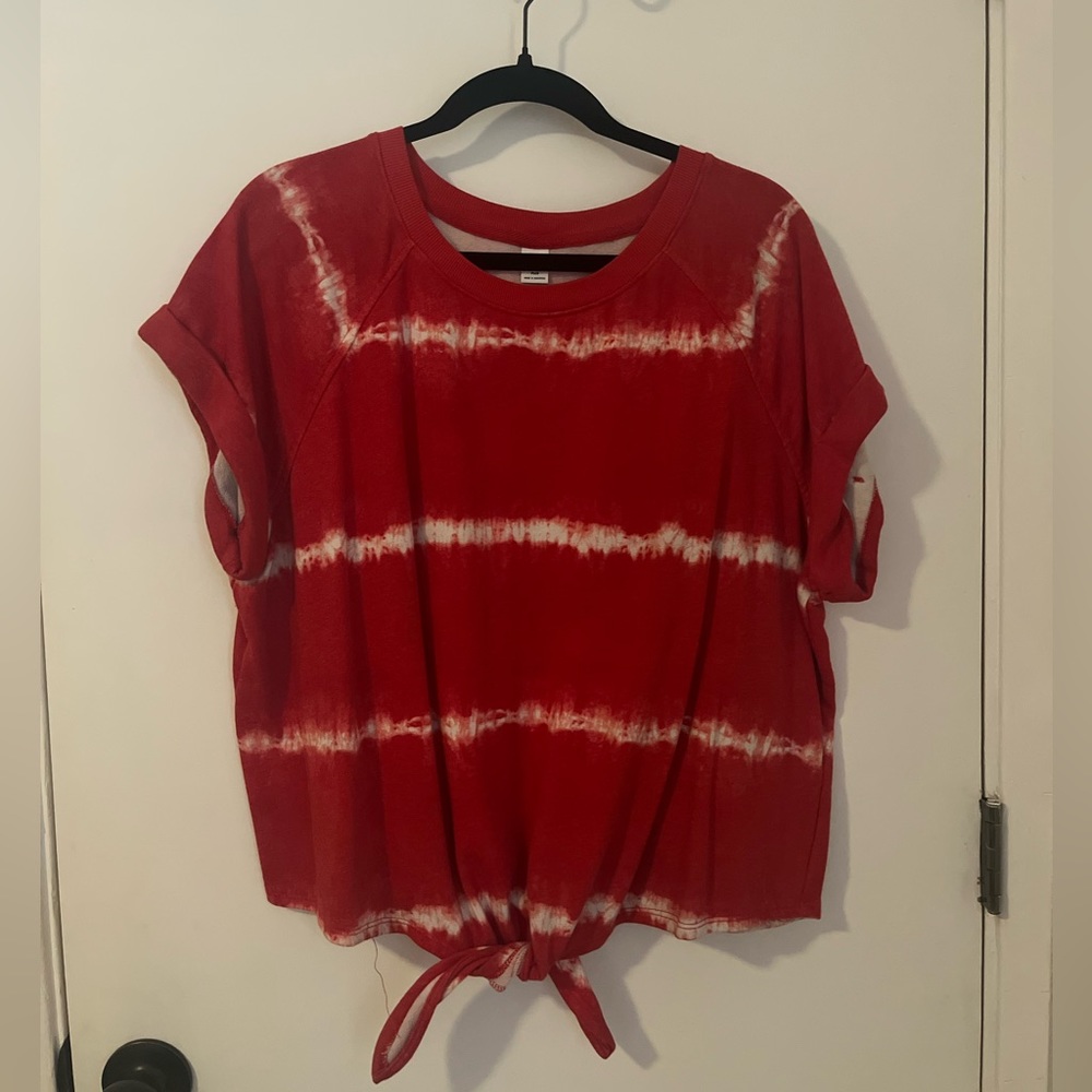 Old Navy Red Tie-Dye Too With Cuff Sleeve and Tie Front 2X